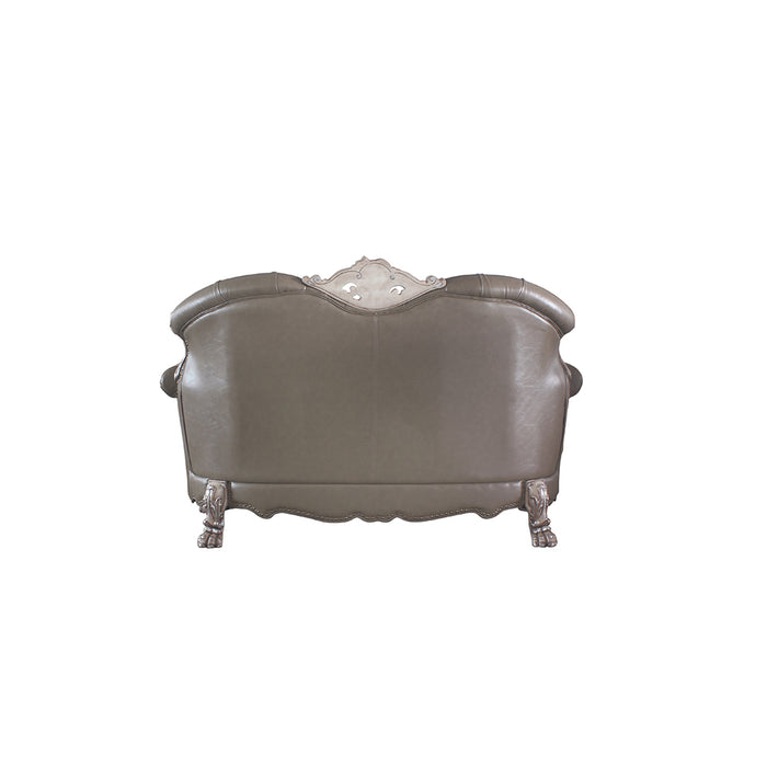 Loveseat w/3 Pillows