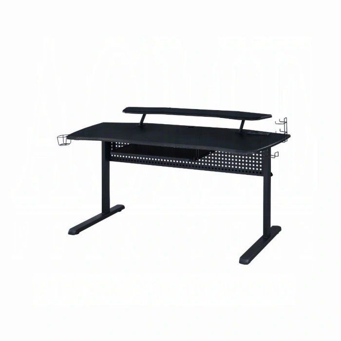 Vildre Gaming Desk With USB