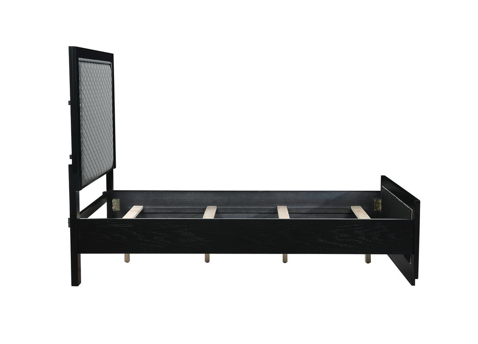 New Classic Furniture Luxor Twin Panel Bed in Black/Silver