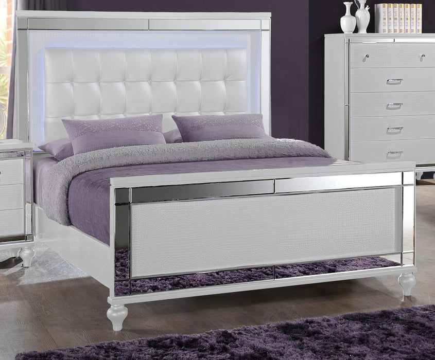 New Classic Furniture Valentino Queen Upholstered Lighted Bed in White