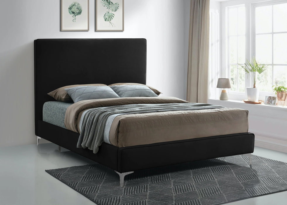 Geri Black Velvet Full Bed