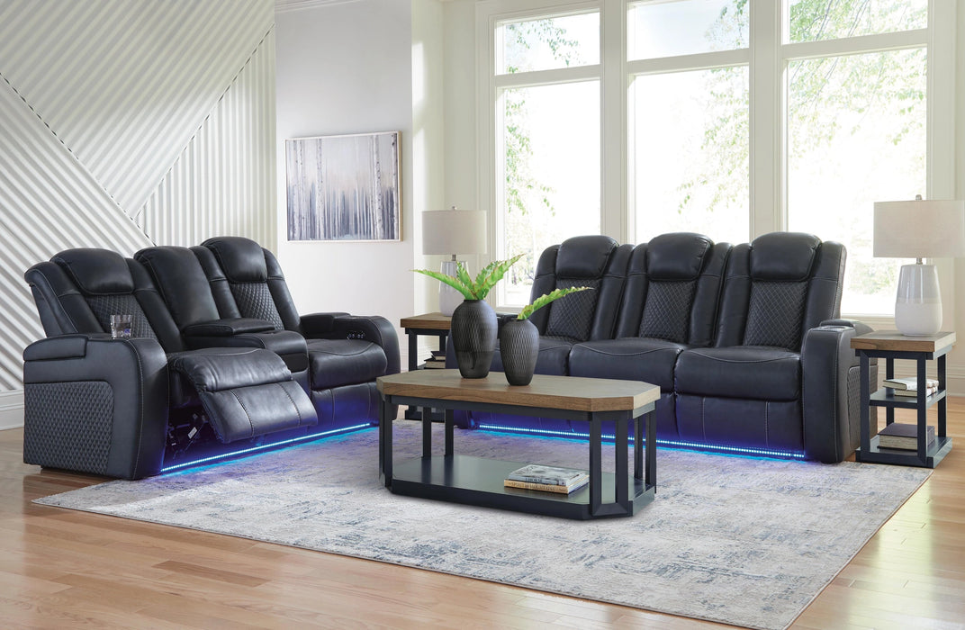 Fyne-Dyme Living Room Set